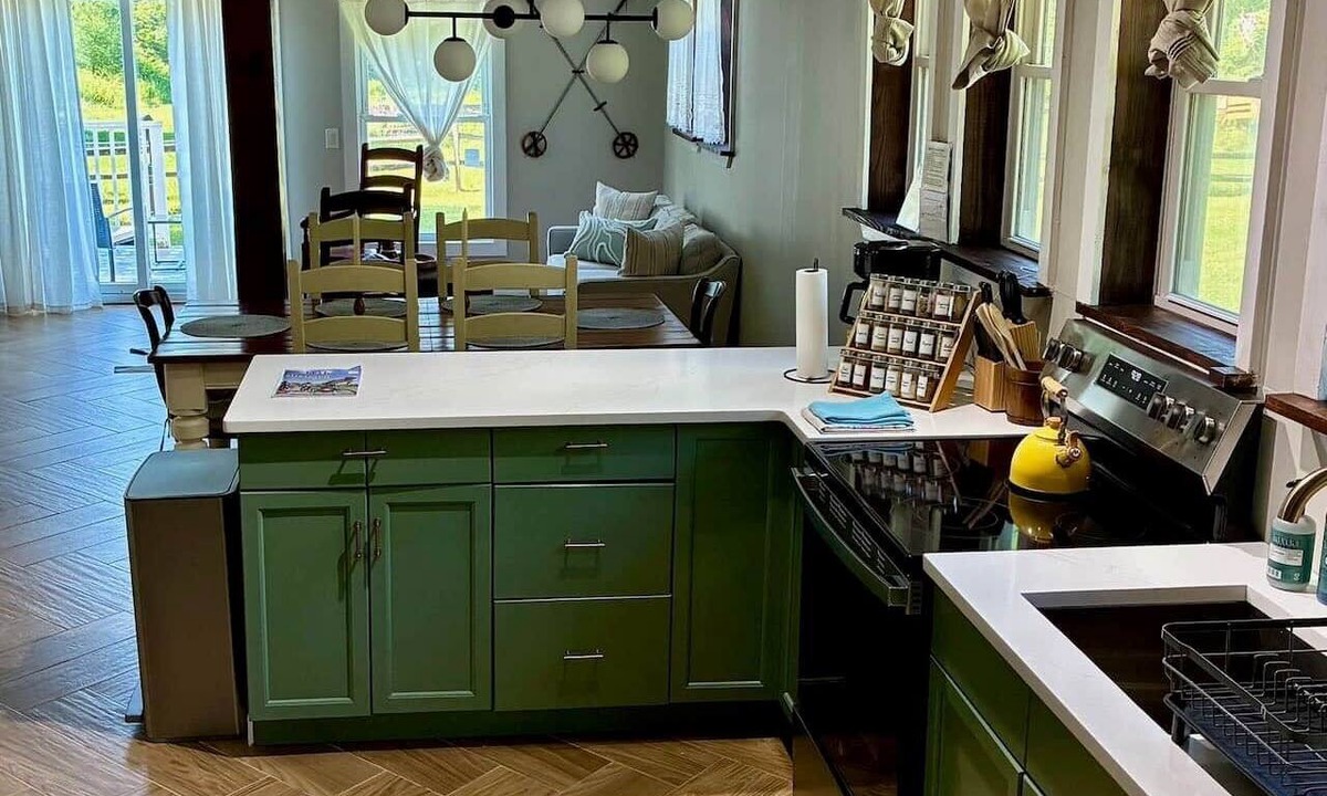Lanesville House | 2BR Barnhouse with Horse Farm Views near Diamond Notch Falls