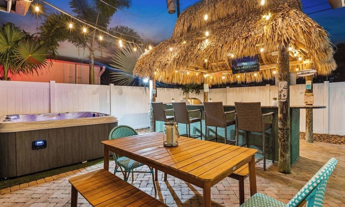Santa Barbara Estates House | Beach House Hot Tub & Tiki Bar, Walk to Beach