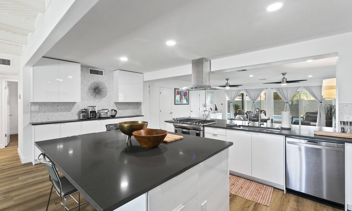 Arcadia Lite Apartment | Bichitos Playground Heated with pool
