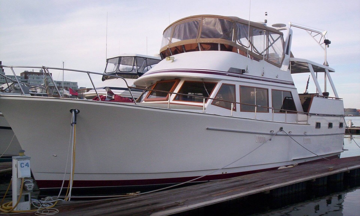 Charlestown Boat Rental | Boston Harbor Waterfront Yacht Escape near Freedom Trail 2B/2B sleeps 6 AC/Heat
