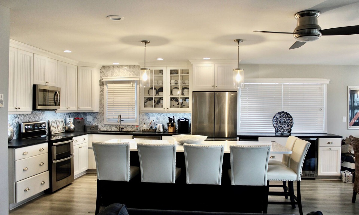South Bethany Harbor House | Canal front 4 Bedroom - 3 bath beach house, 2.5 blocks 5 minute to the beach