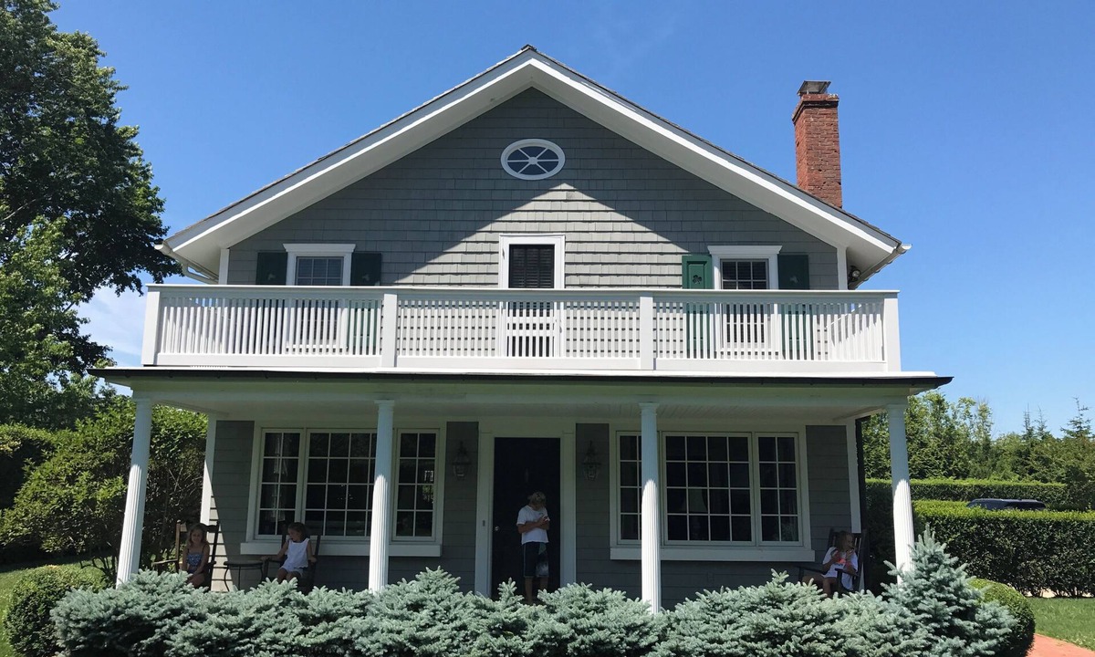 Bridgehampton House | Classic Bridgehampton Farmhouse - Heated Pool - South of Highway - Walk to Town
