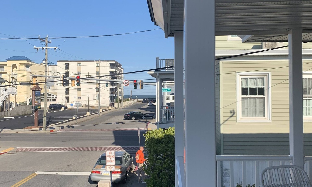 Ocean City House | COASTAL BREEZE OCEAN CITY Wilmington terrace apartment 4