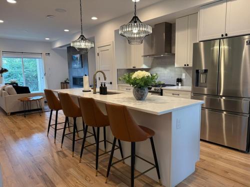 Jefferson Park House | Cozy 3 Bedroom Denver Home by Mile High Stadium and Downtown!