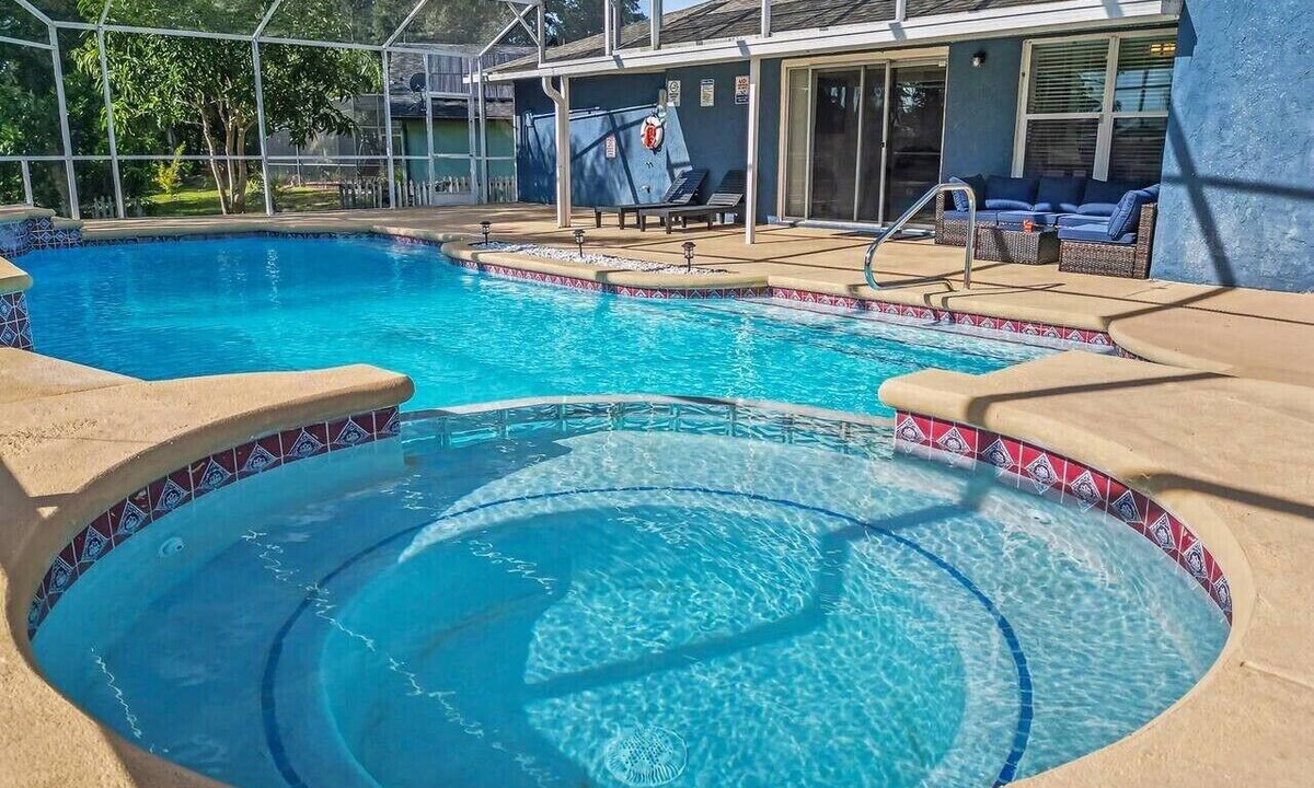 Indian Ridge House | Cozy Carribean/Mediterranean Home in Kissimmee, FL