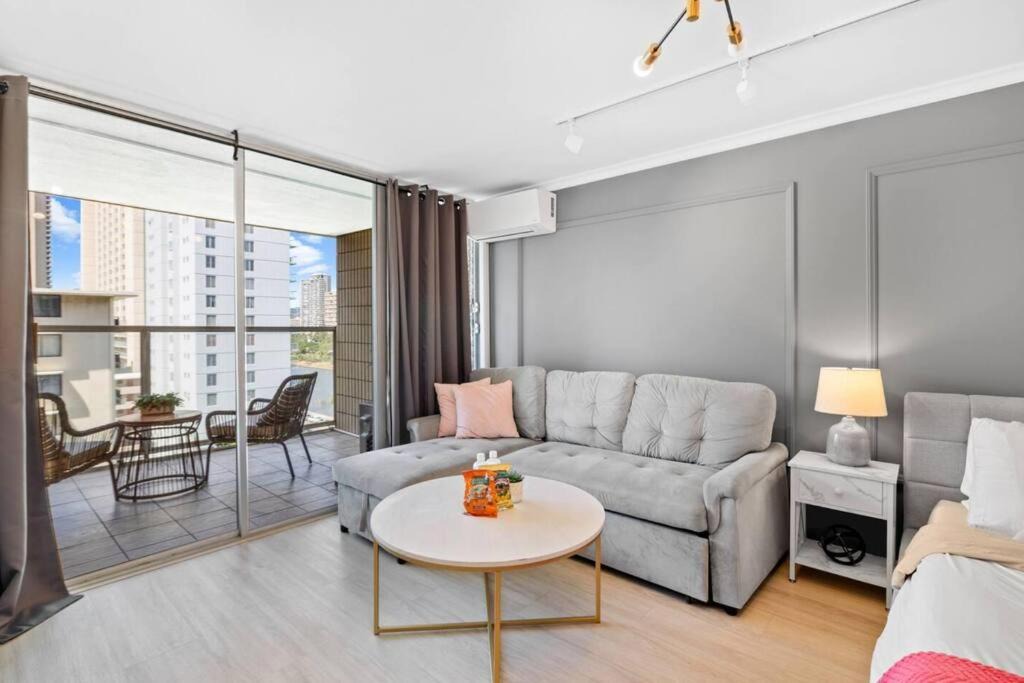 Waikiki Apartment | Cozy & Elegant Studio in the heart of Waikiki