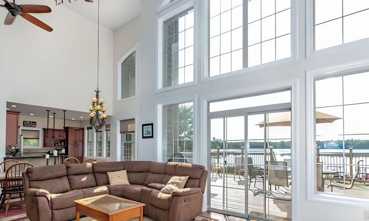 Lyndhurst Cottage | Crown Jewel of Lower Beverly Lake-The luxurious private and spacious lake house