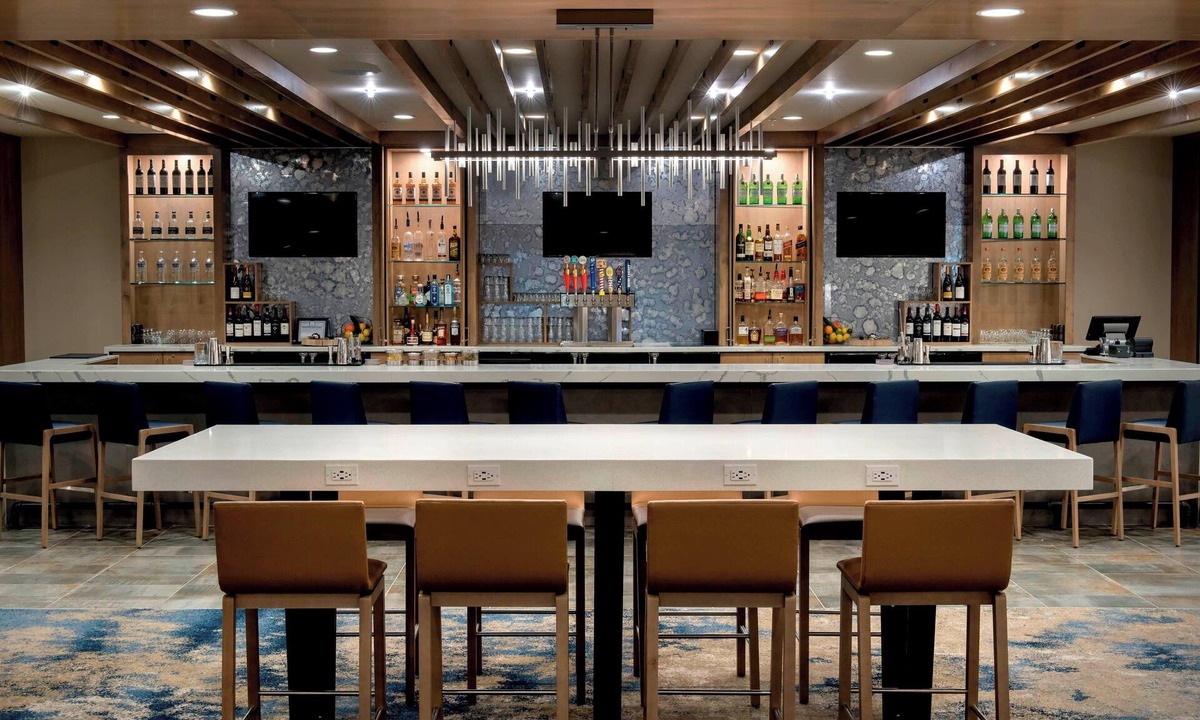 Utica Hotel | Delta Hotels by Marriott Utica