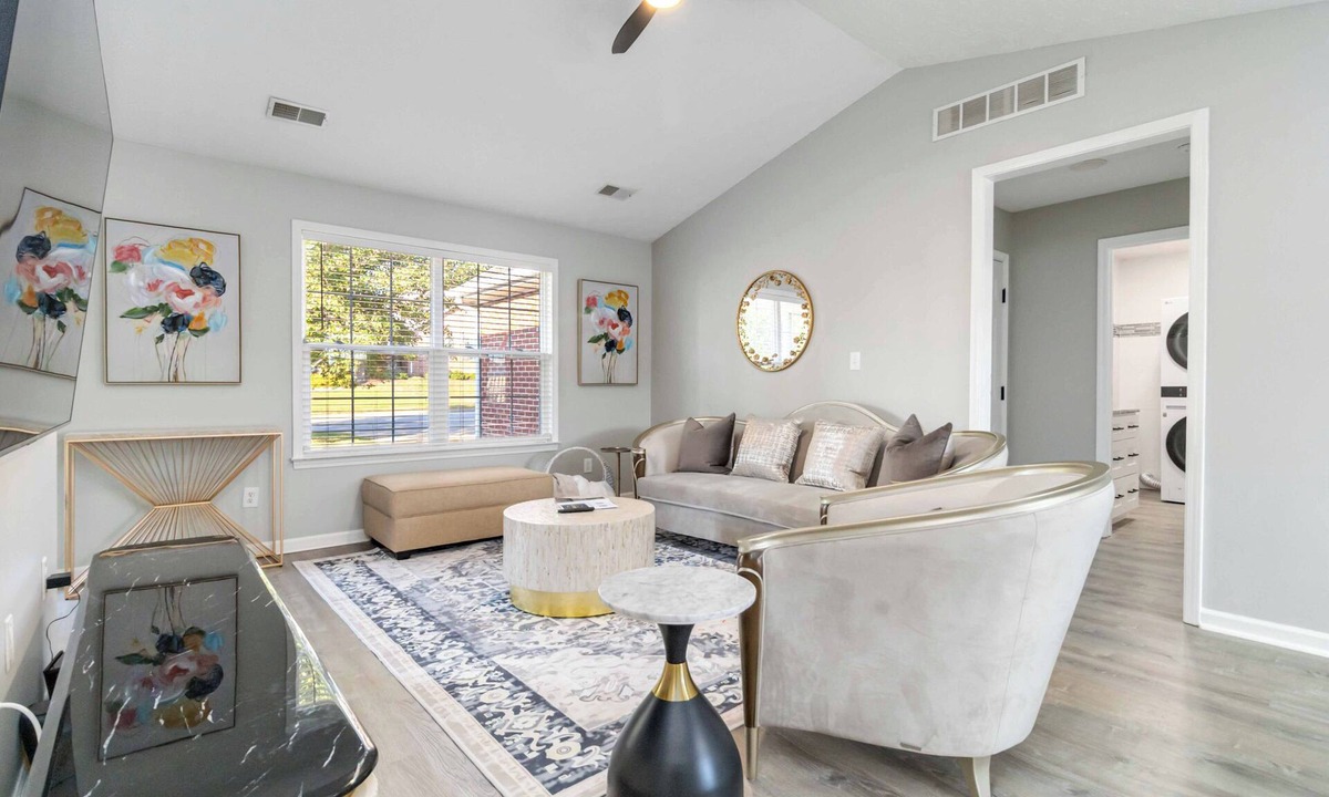 Georgetown House | Georgetown Getaway, Sleeps 6, Fenced Yard (Pet-Friendly), Near Lexington & I-75