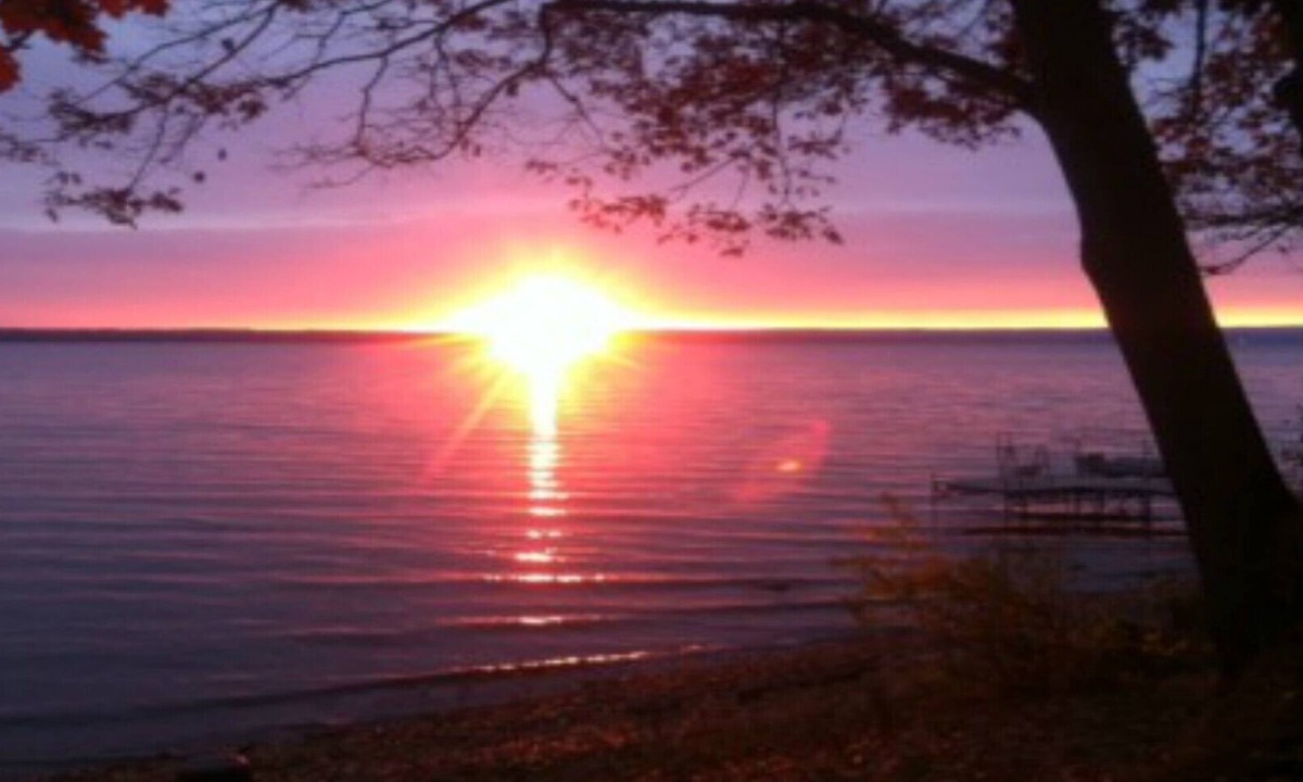 Town of Benton House | Lakeholme.Relax and Renew on Seneca Lake in the Finger Lakes NY. Lovely spot