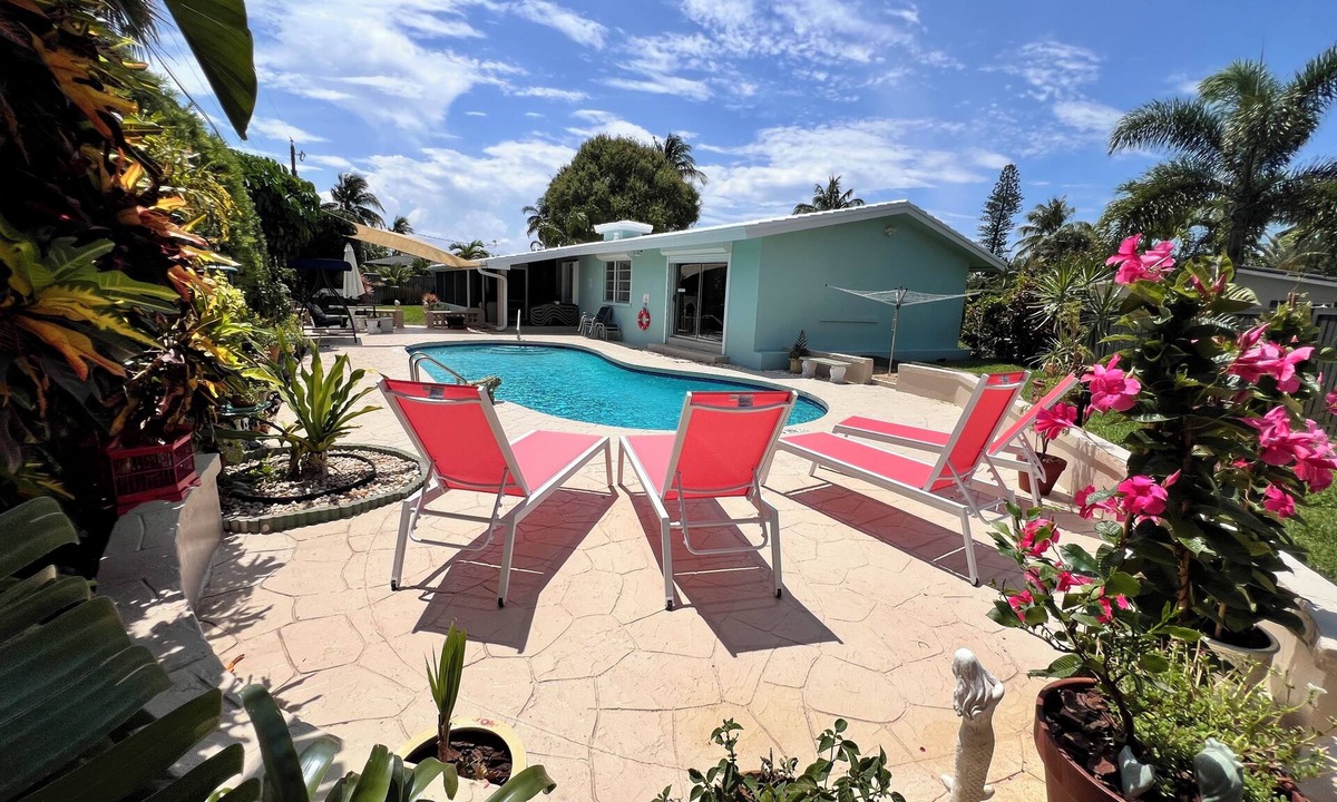Deerfield Beach House | Mermaid Bay: Butterfly Garden Oasis & Heated Pool