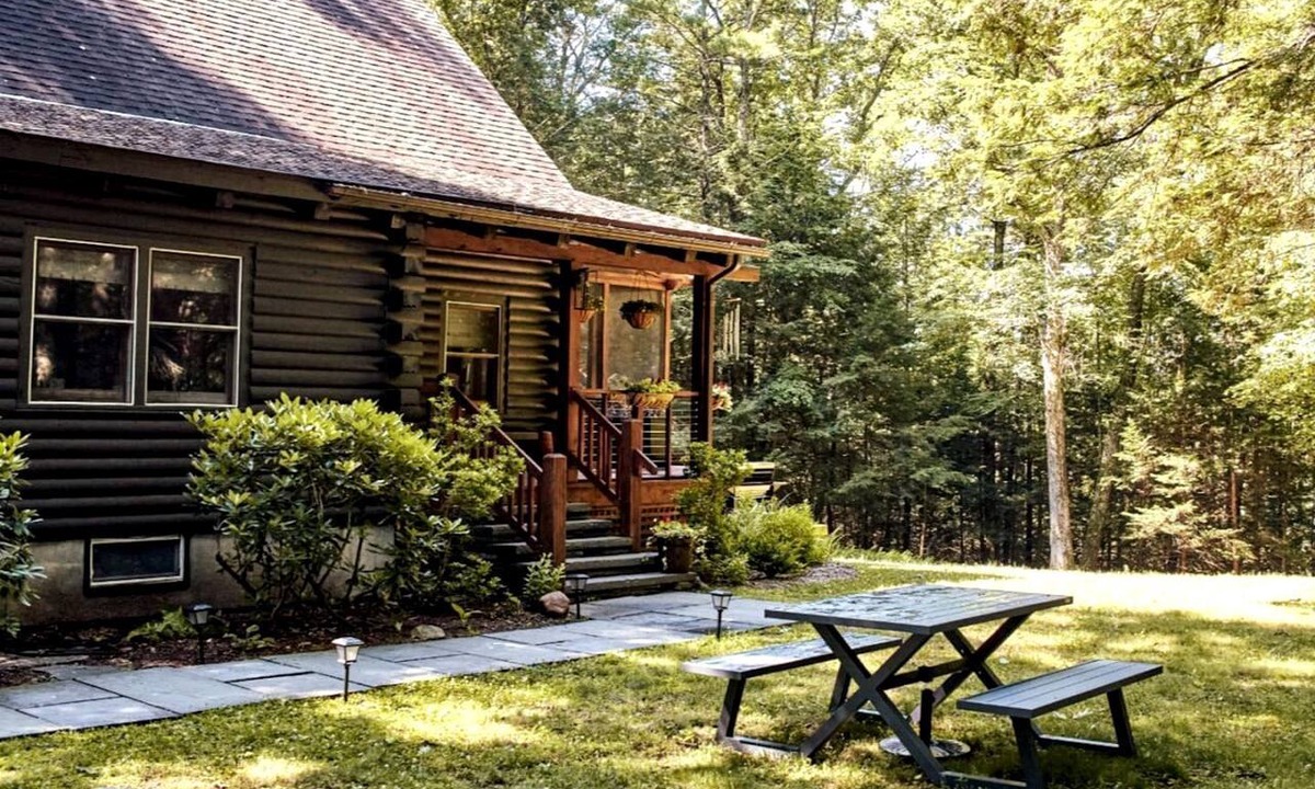 Stone Ridge Cabin | Modern, Cozy, Idyllic Log Cabin Secluded on 6 Serene Acres, Stone Ridge, New York