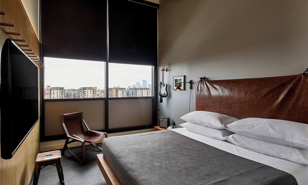 Uptown Hotel | MOXY Minneapolis Uptown