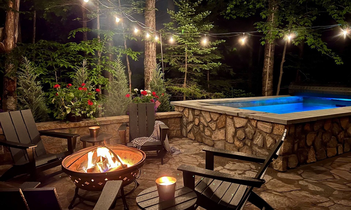 Town of Webb Cabin | NEW ADIRONDACK LUXURY CABIN WITH YEAR-ROUND HEATED PLUNGE POOL