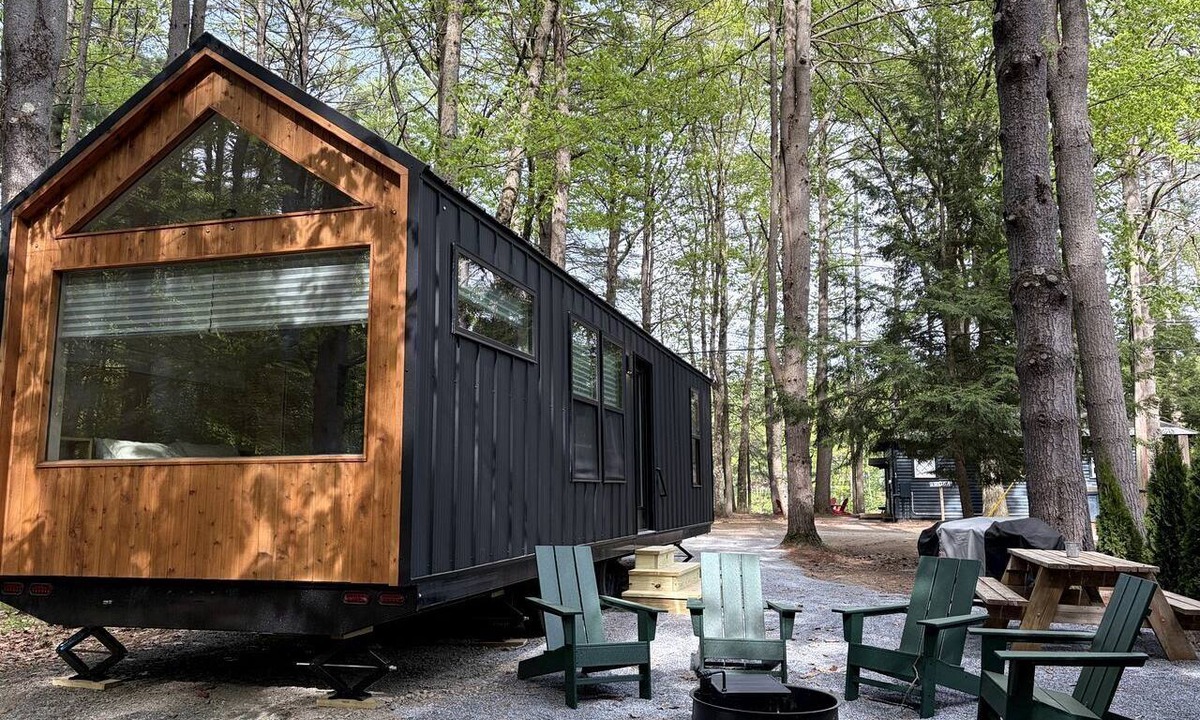 Corinth Cabin | Nordic-Inspired Tiny Cabin Near Lake George & Hudson River, New York
