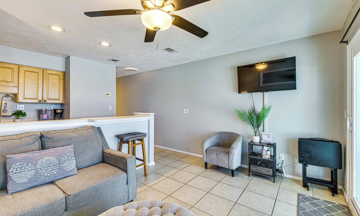 Biltmore Beach Condo | Oceanfront Panama City Beach Condo w/Balcony!
