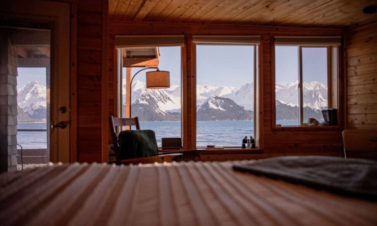 Lowell Point Cabin | Rustic Roots Seaside Indigo Cabin