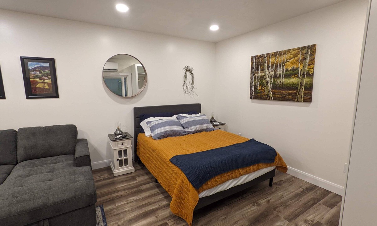 Herriman Apartment | Serene Riverton Studio/Mountain Views/Hot Tub/22mi to SLC & Ski Resorts