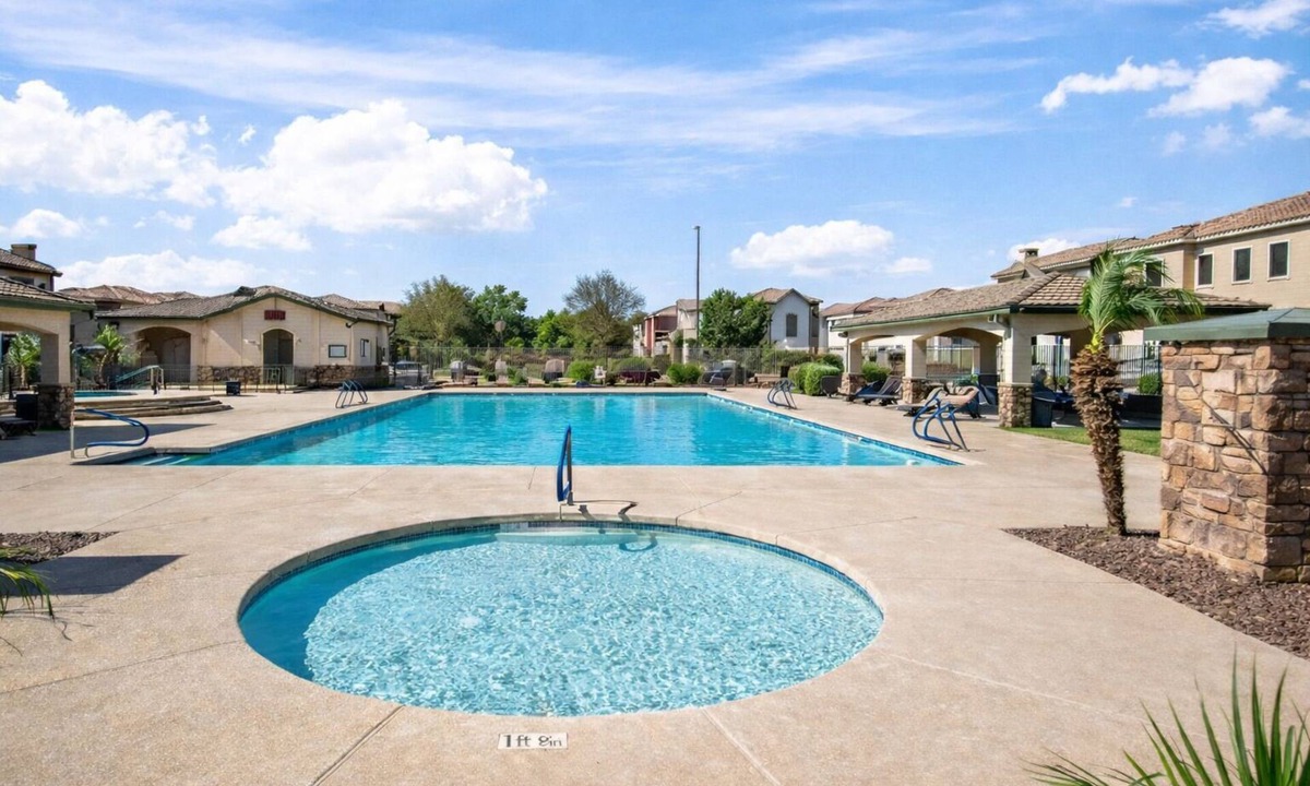 La Aldea House | Sleeps 8 Or More - Welcome to our "Castle" in the desert! 4-Bed 3-Bath two Story
