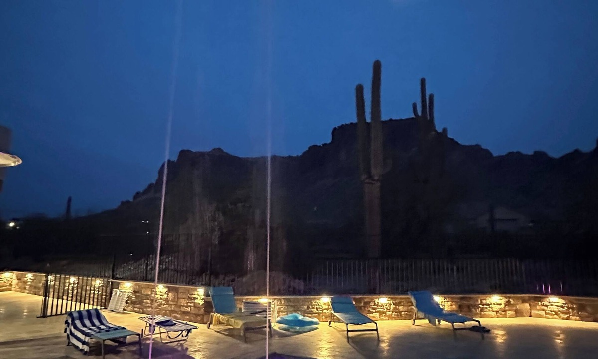 Apache Junction House | Spacious 5 bed/5 bath house at Superstition Mountains. Hiking. Pool. Spa. Views!