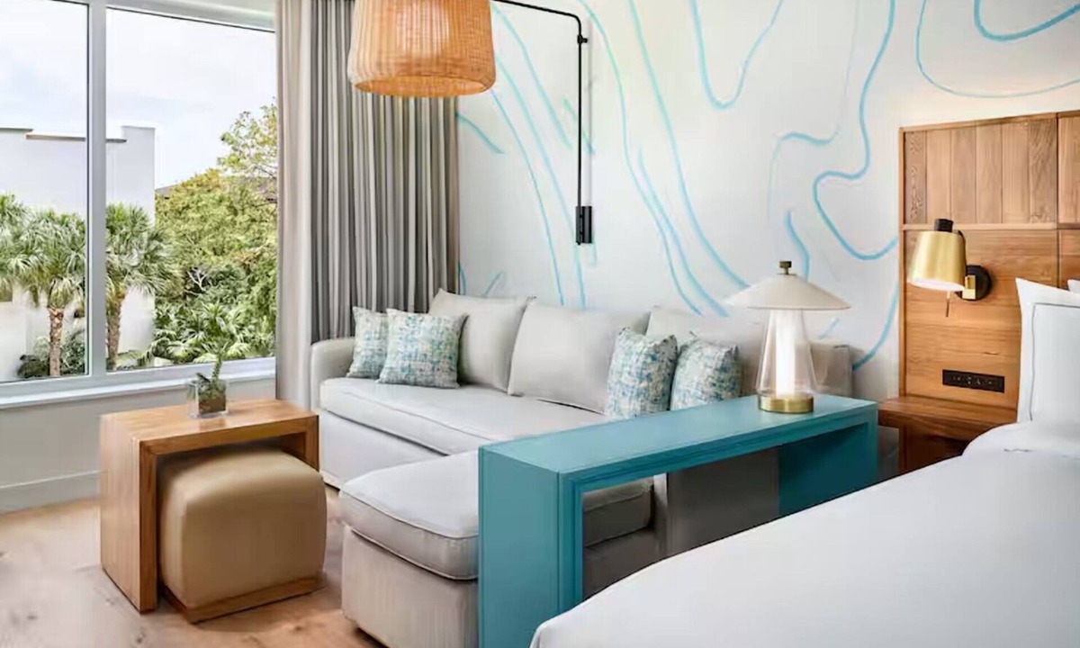 Marathon Hotel | The Perfect Place to Relax and Recharge! Outdoor Pool, Beach, Pets Allowed!