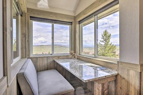 Granby Apartment | Updated Studio Loft in Granby: Epic Mountain Views