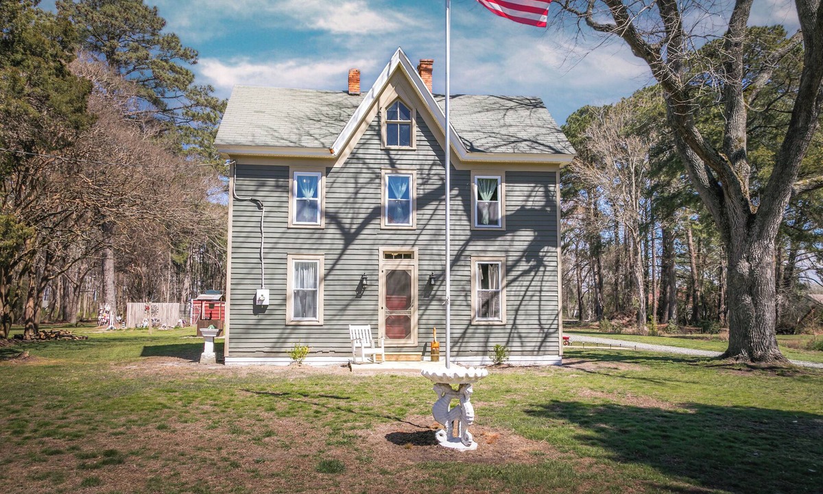 Deal Island House | Set Sail to the Rusty Anchor! Your Perfect Getaway on Deal Island, MD