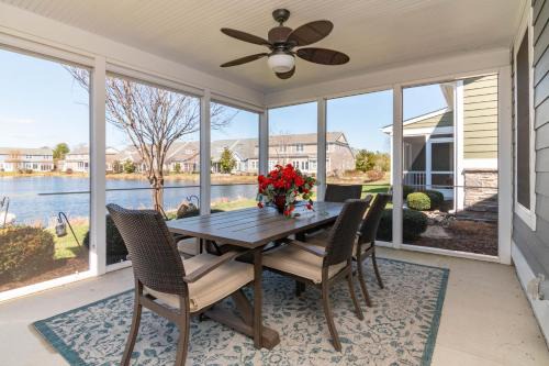 Sun Ridge House | Waterfront Resort with Community Amenities that Sleeps 13