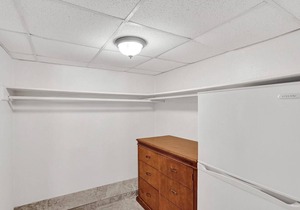 Amazing Studio/1Bath, Hallandale Beach, FREE PARKING. Walk to the beach!
