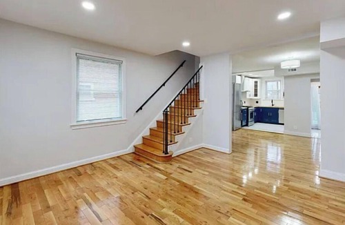 Brightwood Park House | 2 bedroom 2 bath Townhouse