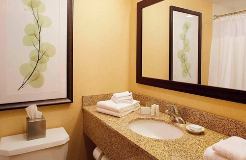 Ithaca Hotel | 2 Queen | Marriott Ithaca | Free Airport Shuttle, Cornell Minutes, Indoor Pool