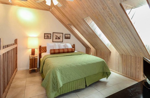 Historic Seaport Resort | 3 BEDROOM SUITE-THE GALLEON-RARE FIND-KEY WEST, POOL!