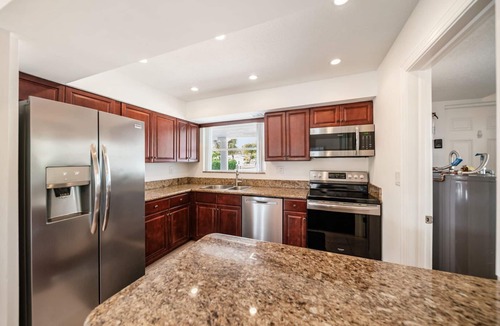 Santa Barbara Estates House | 406 Managed by Brampton Park