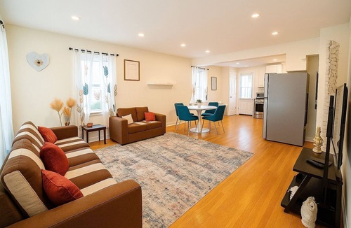 West Falls Church House | 5BR/4BA HomeI Backyard in VA!