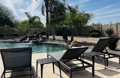 Rovey Farm Estates House | 6br3ba with pool & jacuzzi