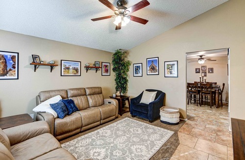 Alta Mesa Community Association House | Adorable Townhouse- Cozy and Comfortable!
