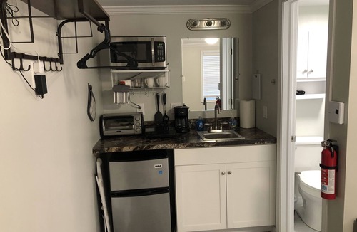 Waterville Apartment | All-inclusive studio apartment with utilities included-Unit 4