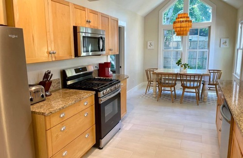 Lincolnville House | Backyard Oasis Walk to Sights Bright Historic & Spacious