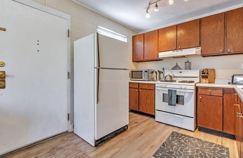 Canyon Rim Apartment | Beautiful Canyon Rim, Self Check-In, Parking