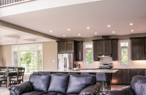 Kingston Cottage | Beautiful tranquil lakehouse in the heart of the Thousand Islands awaits you!