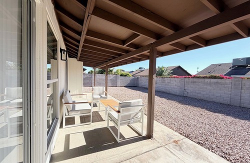 Peoria House | Beautiful Vacation home! BBQ Grill, Games, Pack N Play! Near Cardinals Stadium!