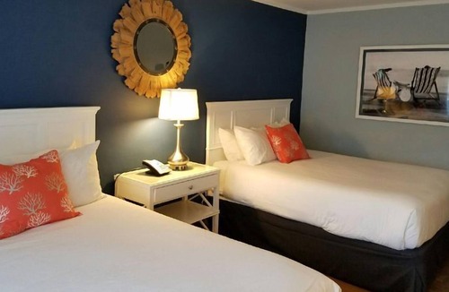 Marathon Resort | Better Choice for your Vacation! 3 Pet-friendly Units, Pool, Tennis Courts