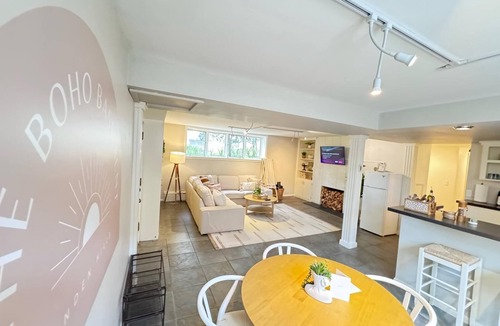 Linden Hills House | Boho-chic home by Lake Bde MakaSka; Fully stocked; Kids & Pet friendly!