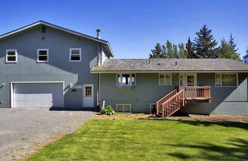Homer Apartment | Breathtaking Views of Kachemak Bay