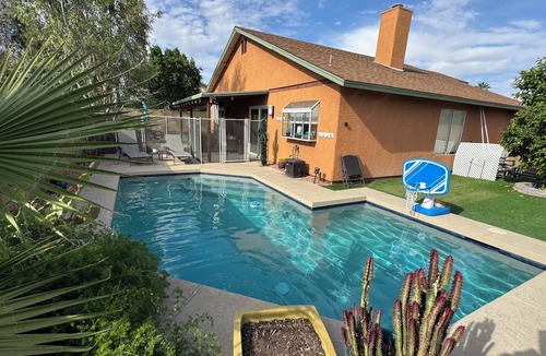 Deer Valley House | Cactus Oasis -Cheerful 3 bedroom family home with heated pool.