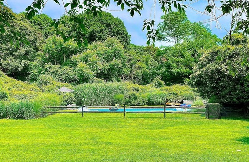 Bridgehampton House | Central Private Pool Bridgehampton home