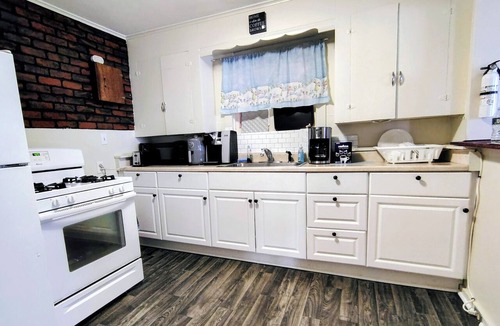 Binghamton House | Charming 3-bedroom house in peaceful Binghamton, close to downtown, with ACs