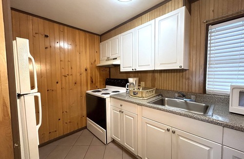 Ocean City House | COASTAL BREEZE OCEAN CITY Wilmington terrace apartment 4