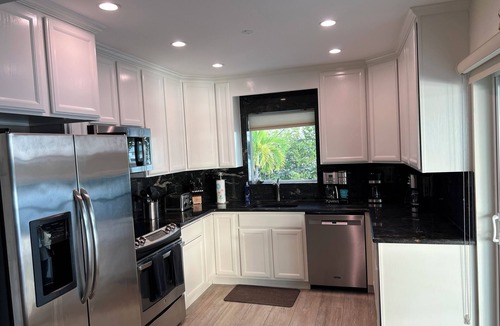 Marathon House | Coconut Sunsets Open Water Views, Ice, Pool, Spa 100 ft dockage, Putting Green