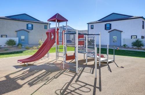 Desert View House | Community Pool & Hiking Trails: Red Fox Retreat 2